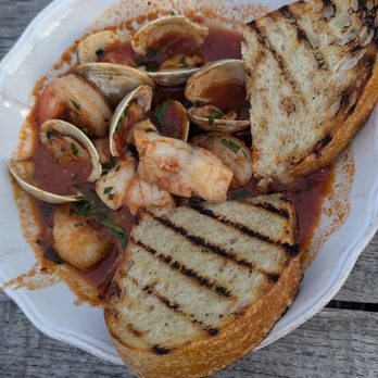 Cypress Beach House - Cioppino - American Near Me - Pismo Beach, California Cypress Beach House - Cioppino - American Near Me - Pismo Beach, California