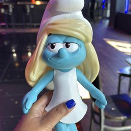 Super cute Smurfette cup Super cute Smurfette cup