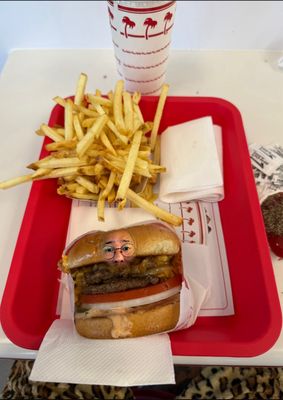 In-N-Out Burger by null