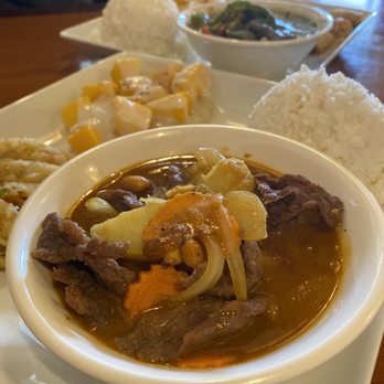 Lee’s Thai - Massaman curry - Thai Near Me - Falls Church, Virginia Lee’s Thai - Massaman curry - Thai Near Me - Falls Church, Virginia