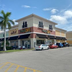 Tropical Smoothie Cafe