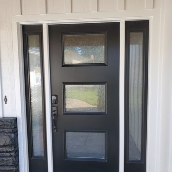 Matrix Contracting - Painted this door for the client. It turned out beautifully. - Windows Installation Near Me - Salem, Oregon Matrix Contracting - Painted this door for the client. It turned out beautifully. - Windows Installation Near Me - Salem, Oregon