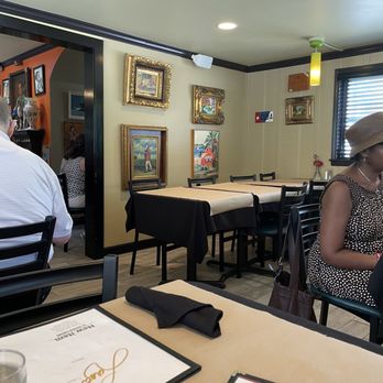 Lazaro's Cuban Cuisine - Inside - Cuban Near Me - Roswell, Georgia Lazaro's Cuban Cuisine - Inside - Cuban Near Me - Roswell, Georgia