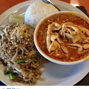 Pad Thai Restaurant - Lunch special with Curry and Chicken pad Thai - Thai Near Me - Clovis, California