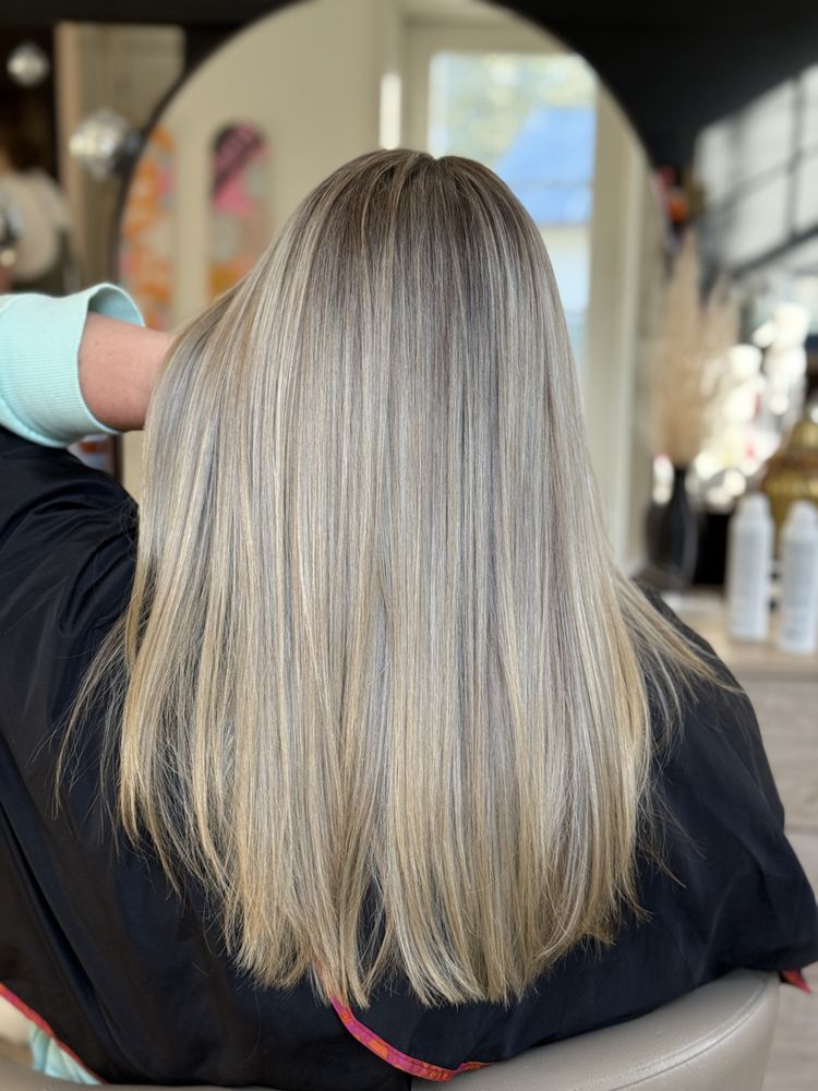 Dyed By Danielle Logo