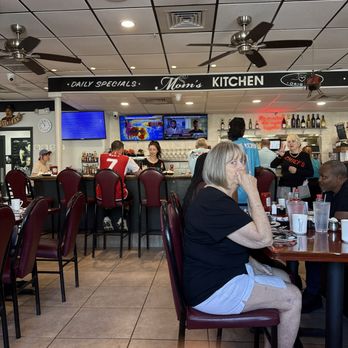 Mom's Kitchen - Breakfast bar - Diners Near Me - Fort Lauderdale, Florida Mom's Kitchen - Breakfast bar - Diners Near Me - Fort Lauderdale, Florida