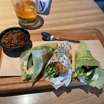 Moxies - Sushi Cones - Cocktail Bars Near Me - Houston, Texas