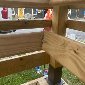Treetopia Campground - Nail sticking out of deck seat - Campgrounds Near Me - Catskill, New York Treetopia Campground - Nail sticking out of deck seat - Campgrounds Near Me - Catskill, New York
