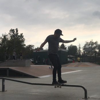South Pasadena Skate Park - Such a fun little rail in a fun little park - Skate Parks Near Me - South Pasadena, California South Pasadena Skate Park - Such a fun little rail in a fun little park - Skate Parks Near Me - South Pasadena, California