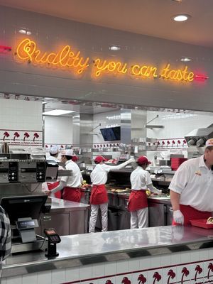 In-N-Out Burger by null