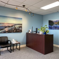 Palm Springs Chiropractic - Welcoming reception area