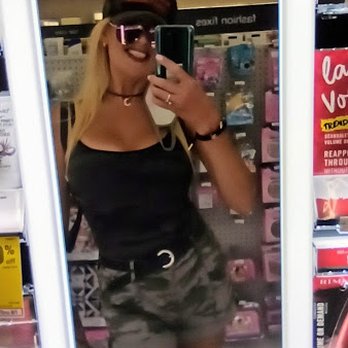 CVS Pharmacy - Selfie without mask. - Drugstores Near Me - LOS ANGELES, California CVS Pharmacy - Selfie without mask. - Drugstores Near Me - LOS ANGELES, California