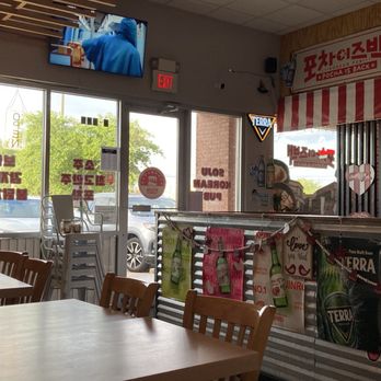 POCHA IS BACK - Interior - Pubs Near Me - Austin, Texas