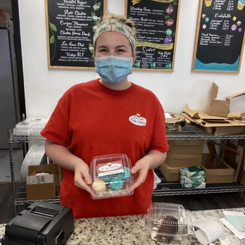 Les Amis Bake Shoppe - Great service - Desserts Near Me - Baton Rouge, Louisiana