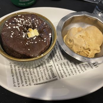 Heirloom - Dark fudge cake with salted caramel gelato - New American Near Me - New Haven, Connecticut