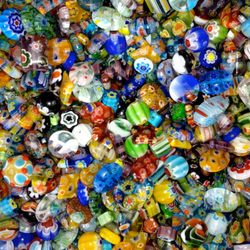 Born2Bead - Beads and more beads.