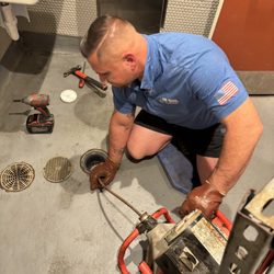 Pipe Runner Plumbing - Commercial drain clearing
