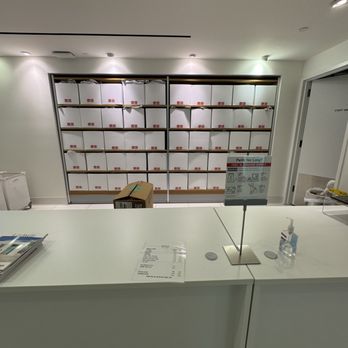 UNIQLO - Uniqlo 5th Av 2nd Floor Service Center for Repair Pickup - Women's Clothing Near Me - New York, New York