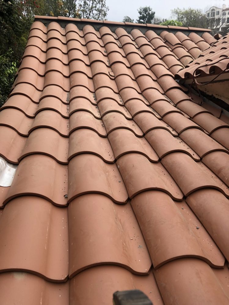 Slide of Top Elite Roofing