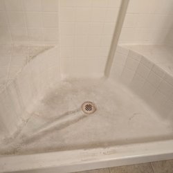 The Bathtub Medic - These are the before and after pictures of my shower.