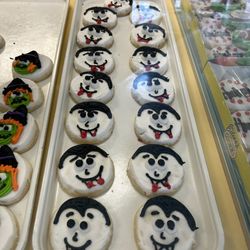 Eileen's Colossal Cookies