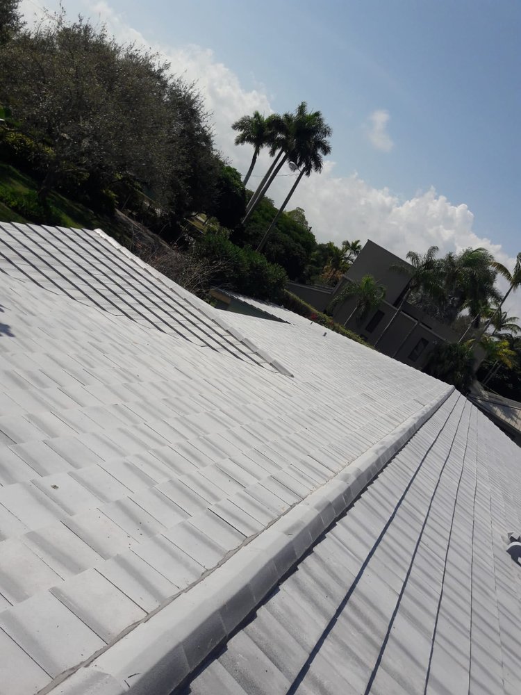 Slide of Paula Roofing