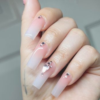 Nails by Emm - Soft Ombré - Nail Technicians Near Me Nails by Emm - Soft Ombré - Nail Technicians Near Me