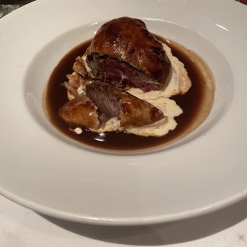 Tellers An American Chophouse - Inside Filet Mignon Wellington - Steakhouses Near Me - Islip, New York Tellers An American Chophouse - Inside Filet Mignon Wellington - Steakhouses Near Me - Islip, New York