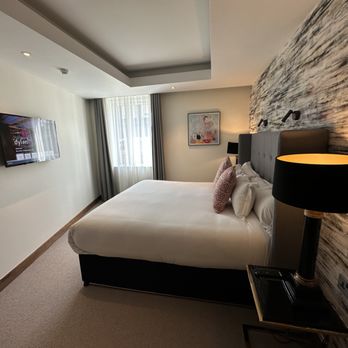 Dylan Hotel - upgraded suite on ground floor - Hotels Near Me - Dublin, D
