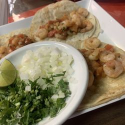 Tenoch - Camarones A La Mexicana Tacos (Shrimp)