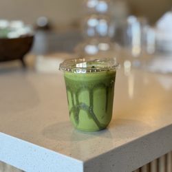 Sana Mana - Mint Matcha Smoothie (16 oz)