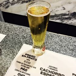 The Dog Casa do Cachorro - You can't skip a good beer. "Super Bock" is the true mainstream Porto beer