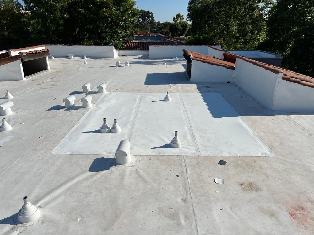 Slide of Presidential Roofing