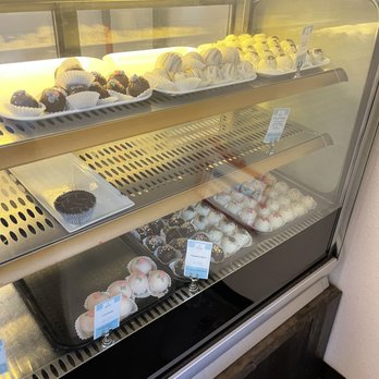 Reverie Bakeshop - Desserts Near Me - Richardson, Texas Reverie Bakeshop - Desserts Near Me - Richardson, Texas