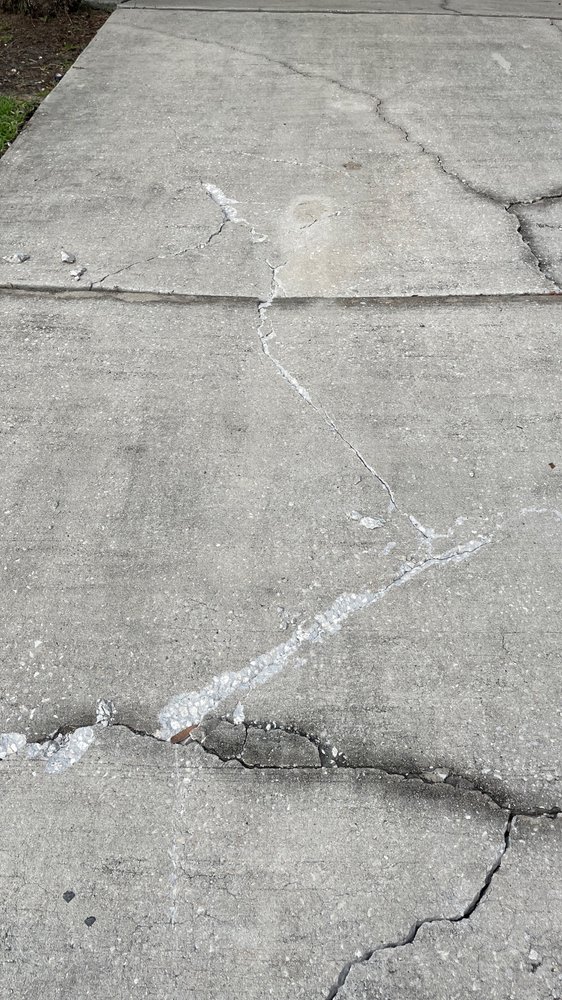 Slide of Sheegog Contracting