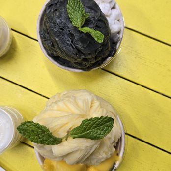 Oakobing - Single size Mango & Black Sesame Bingsoo - Shaved Ice Near Me - Los Angeles, California Oakobing - Single size Mango & Black Sesame Bingsoo - Shaved Ice Near Me - Los Angeles, California