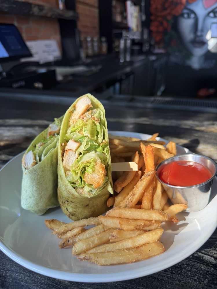 Social spots from Midtown Social