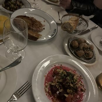 Petit Trois - Beet salad, steak tartare, escargot - French Near Me - Sherman Oaks, California Petit Trois - Beet salad, steak tartare, escargot - French Near Me - Sherman Oaks, California
