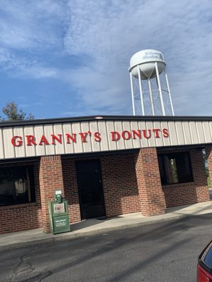 Granny's Donuts by null