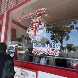 The Travelin Lobster - Outside restaurant