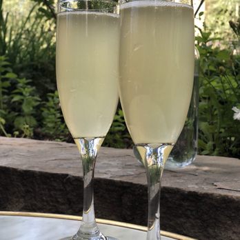 Vintage - Bottomless mimosas - Breakfast & Brunch Near Me - Vail, Colorado