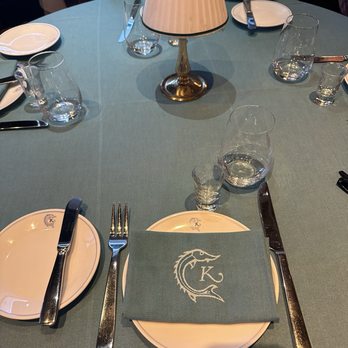Caviar Kaspia at The Mark - The table setting - French Near Me - New York, New York Caviar Kaspia at The Mark - The table setting - French Near Me - New York, New York
