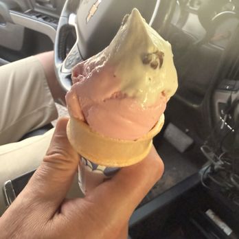Cap'n Frosty Ice Cream - Ice Cream & Frozen Yogurt Near Me - Pinckney, Michigan Cap'n Frosty Ice Cream - Ice Cream & Frozen Yogurt Near Me - Pinckney, Michigan