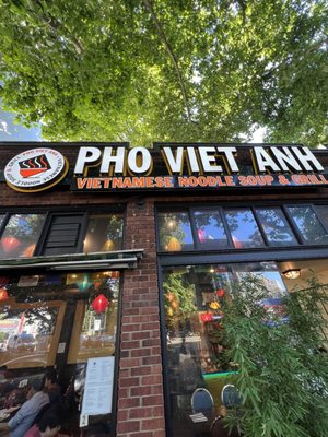Pho Viet Anh by null