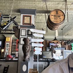 Parlor City Pub and Eatery