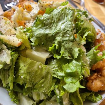 Bellflower - Salad with shrimp - New American Near Me - Ypsilanti, Michigan