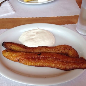 Los Planes - Plantain with sour cream - Salvadoran Near Me - Montreal, Quebec