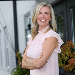West Dentistry: West Jacqueline DMD - Dr. Jacqueline West