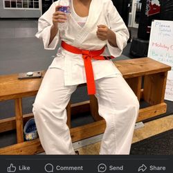 Pride Martial Arts - Parkville - Quick water break during class.