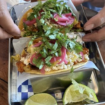 Coastal Cowboy - Ahi tuna tacos - American Near Me - San Clemente, California